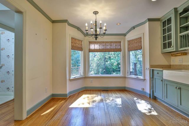 55 Forest Avenue, Wyoming, OH 45215