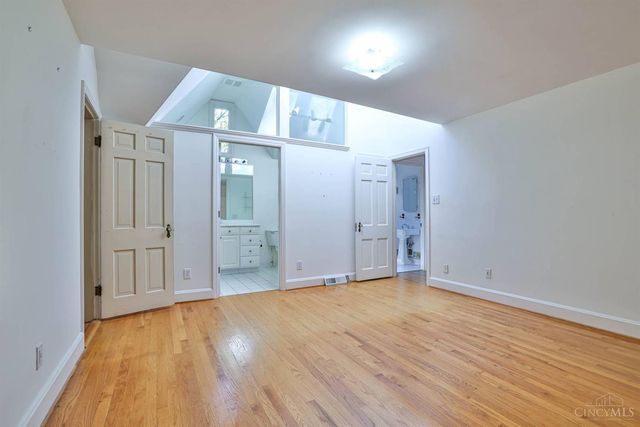 55 Forest Avenue, Wyoming, OH 45215