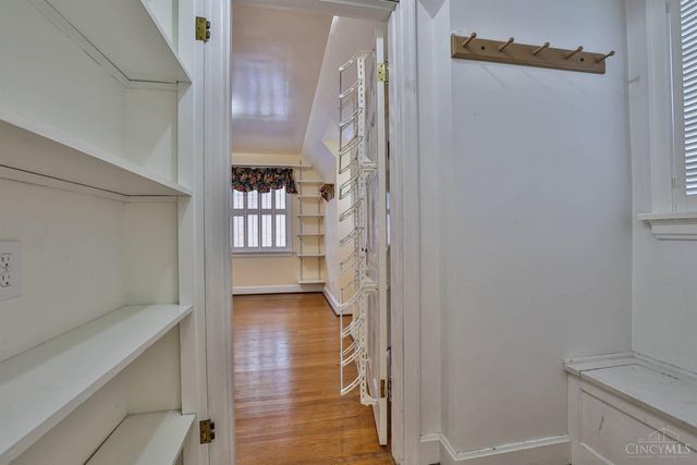 55 Forest Avenue, Wyoming, OH 45215