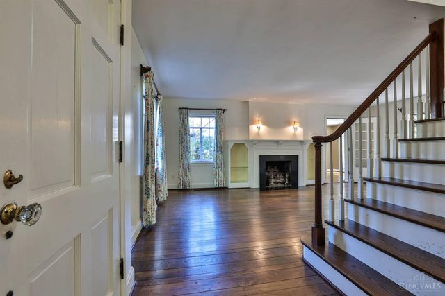 55 Forest Avenue, Wyoming, OH 45215