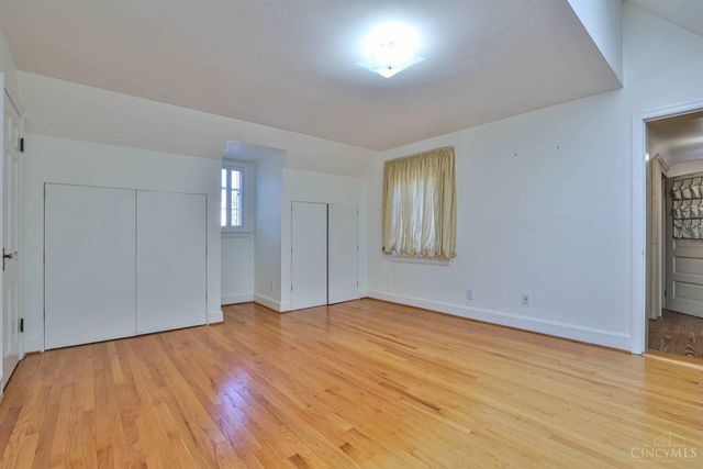 55 Forest Avenue, Wyoming, OH 45215