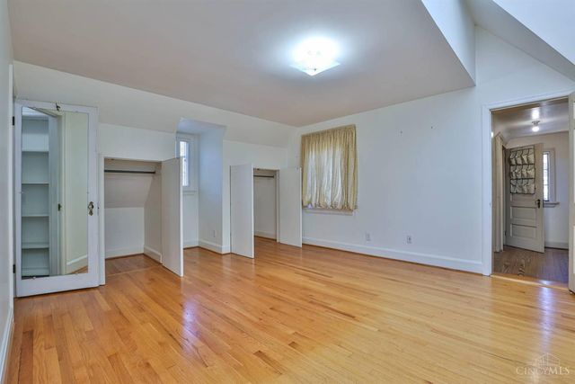 55 Forest Avenue, Wyoming, OH 45215