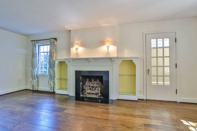 55 Forest Avenue, Wyoming, OH 45215