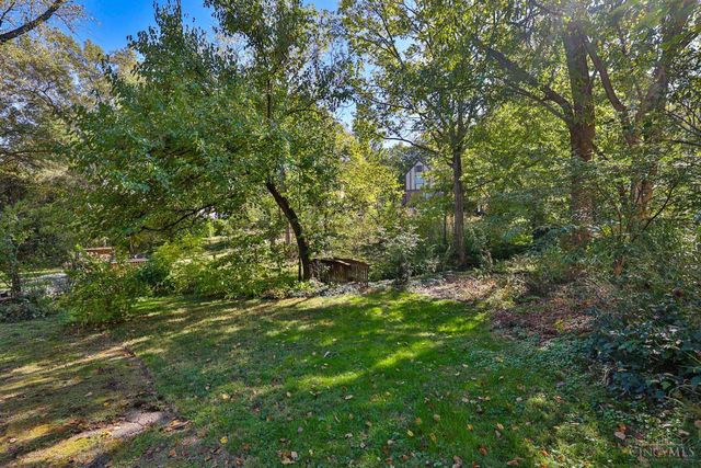 55 Forest Avenue, Wyoming, OH 45215