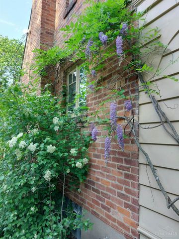 55 Forest Avenue, Wyoming, OH 45215