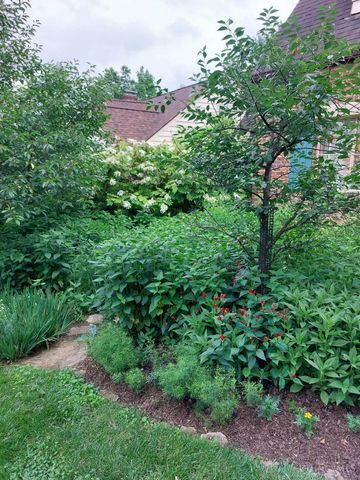 55 Forest Avenue, Wyoming, OH 45215