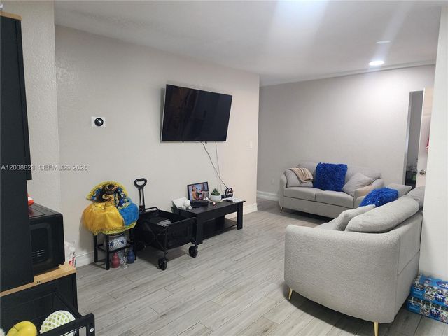 5431 NW 178th Ter 1, Miami Gardens, FL 33055