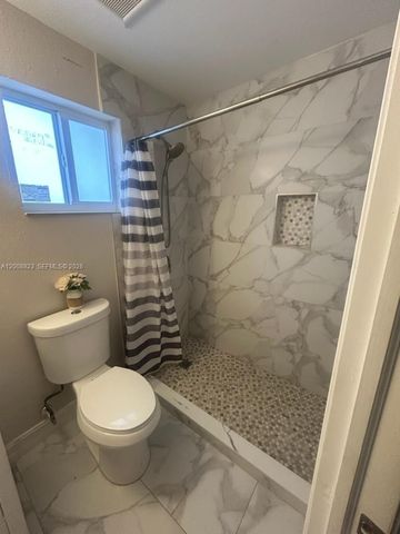 5431 NW 178th Ter 1, Miami Gardens, FL 33055