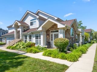 1301 Spencer Lane, Batavia, IL 60510