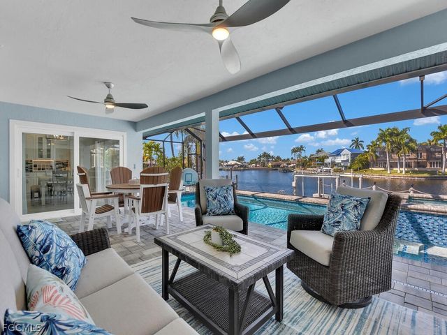 5747 SW 9th CT, Cape Coral, FL 33914