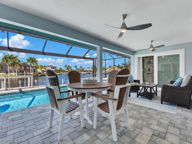 5747 SW 9th CT, Cape Coral, FL 33914