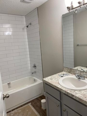 2312 WOODDALE Street, Jacksonville, FL 32207