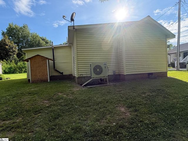 117 Williams Street, Woodruff, SC 29306