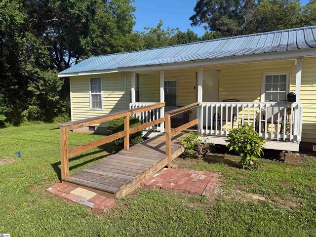 117 Williams Street, Woodruff, SC 29306