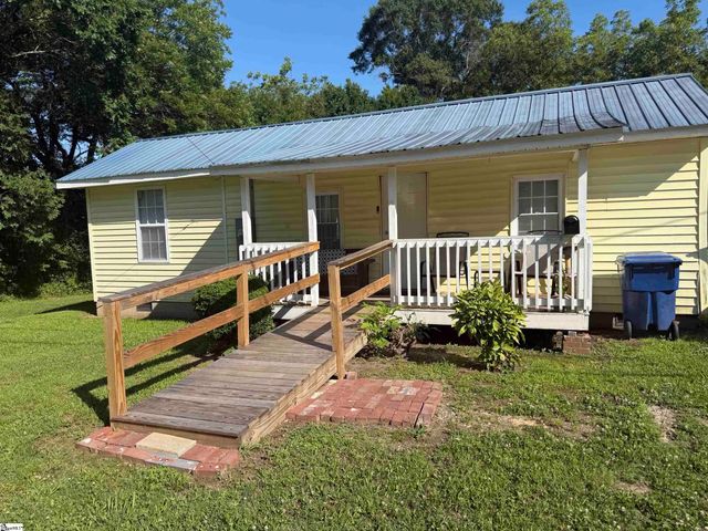 117 Williams Street, Woodruff, SC 29306