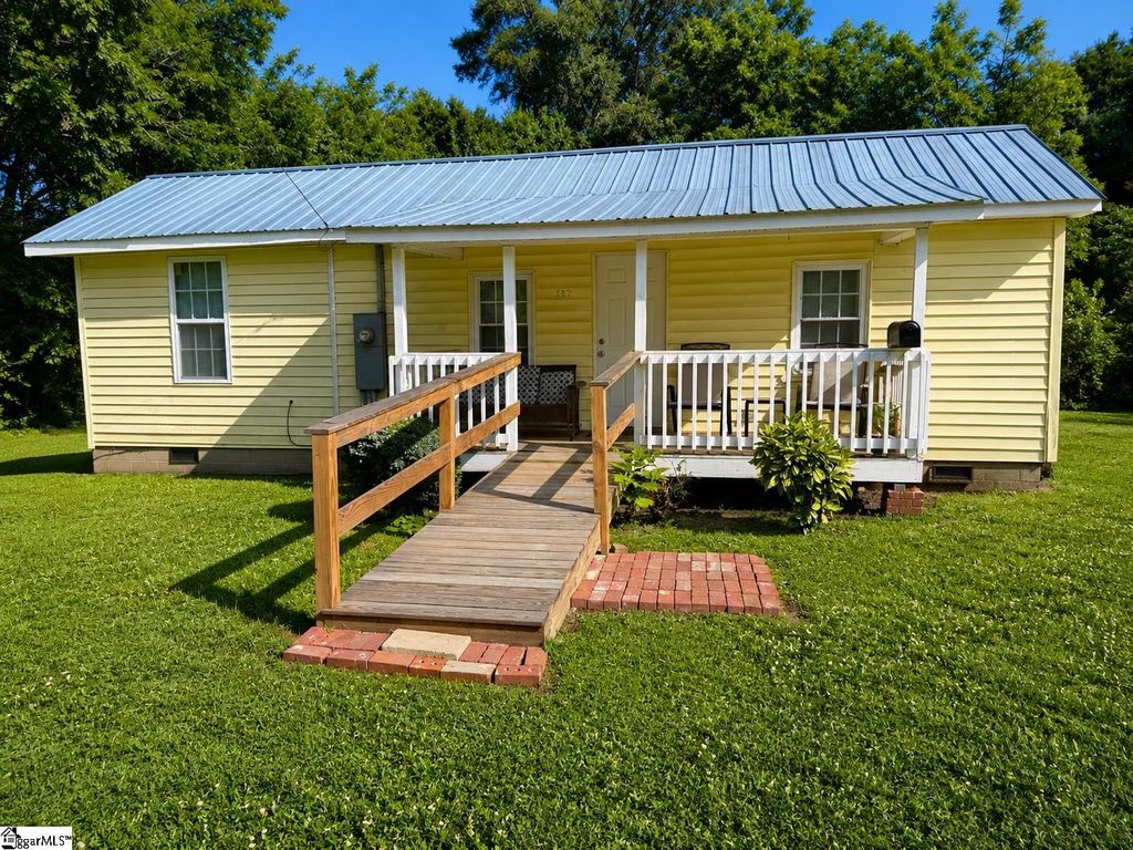 117 Williams Street, Woodruff, SC 29306