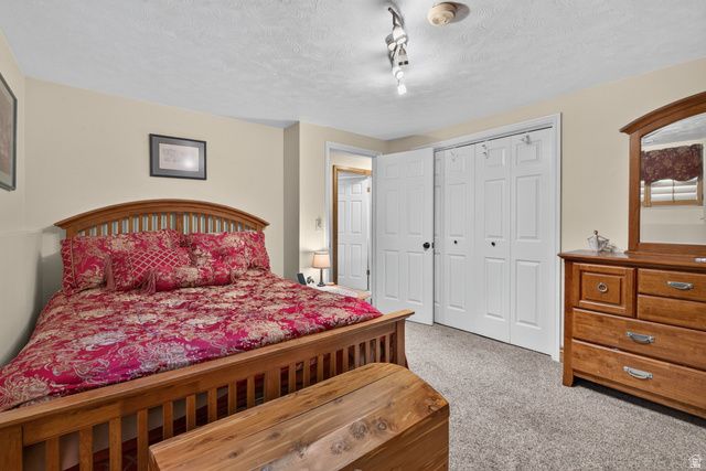 10703 S DIMPLE DELL DR, Sandy, UT 84092