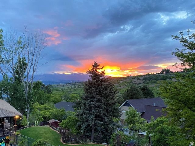 10703 S DIMPLE DELL DR, Sandy, UT 84092