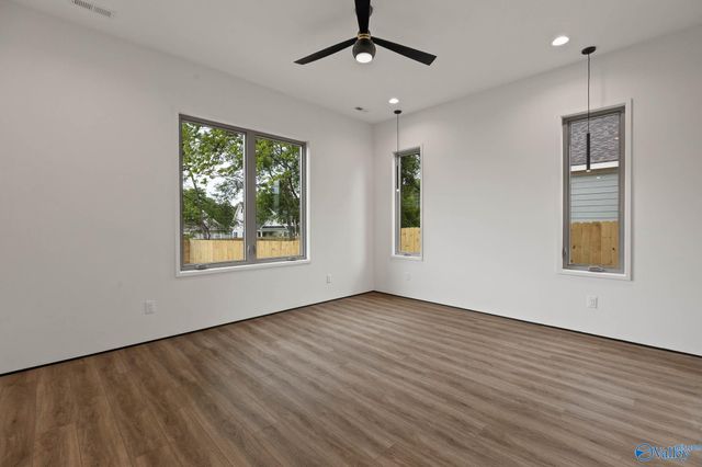 2906 10th Avenue SW, Huntsville, AL 35805