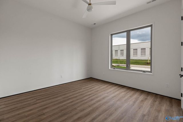 2906 10th Avenue SW, Huntsville, AL 35805
