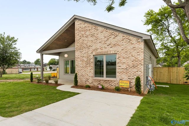 2906 10th Avenue SW, Huntsville, AL 35805
