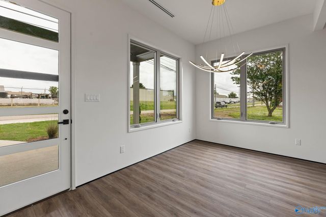 2906 10th Avenue SW, Huntsville, AL 35805