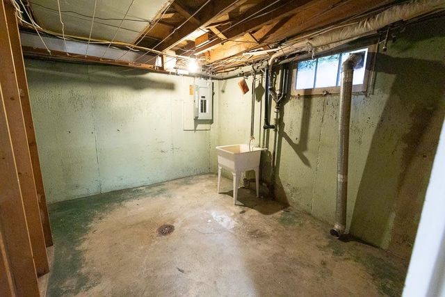 5715 N A St, Spokane, WA 99205