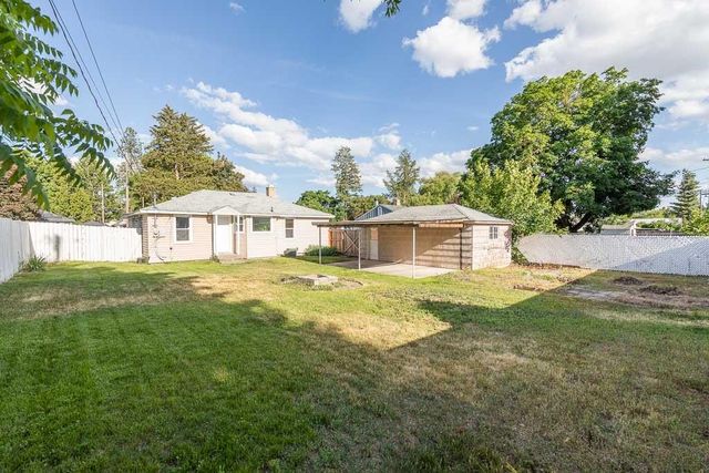 5715 N A St, Spokane, WA 99205