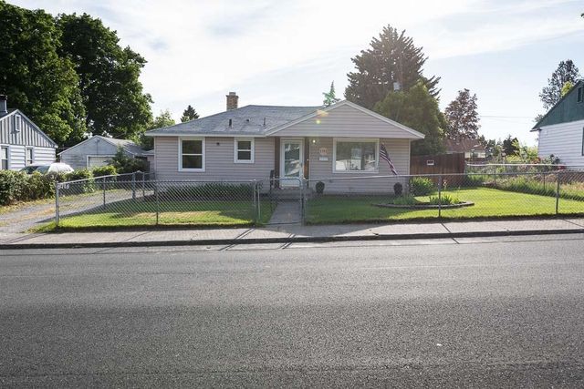 5715 N A St, Spokane, WA 99205