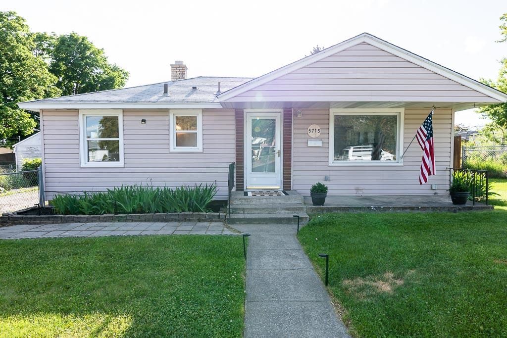 5715 N A St, Spokane, WA 99205