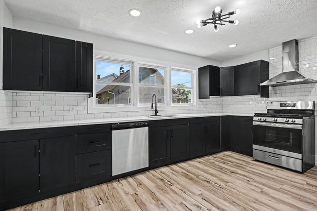 7 S 12th Street, Niles, MI 49120