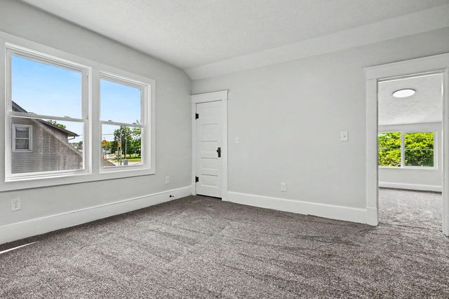 7 S 12th Street, Niles, MI 49120