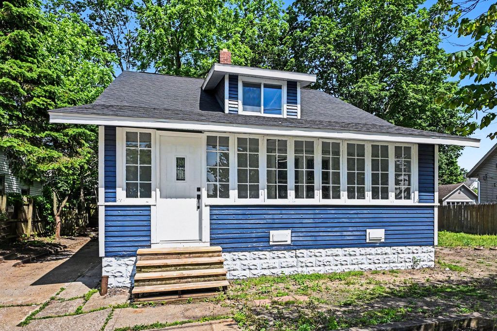 7 S 12th Street, Niles, MI 49120
