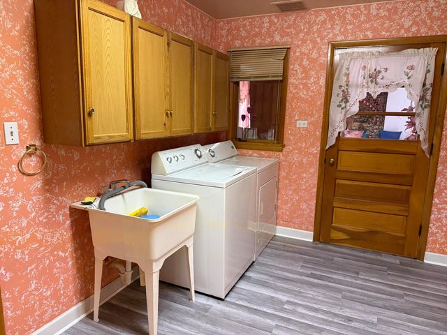 611 Broadmoor Avenue, Munster, IN 46321