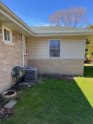 611 Broadmoor Avenue, Munster, IN 46321