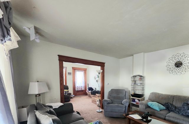 8 Park Avenue, Enfield, CT 06082