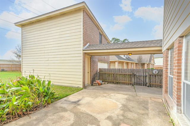 823 Hannock Glen Lane, Spring, TX 77373