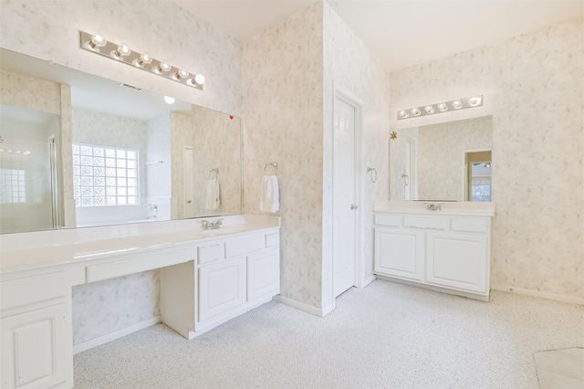 823 Hannock Glen Lane, Spring, TX 77373