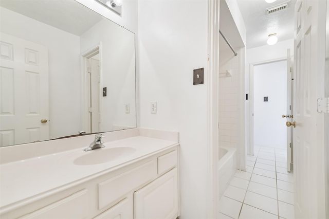 823 Hannock Glen Lane, Spring, TX 77373