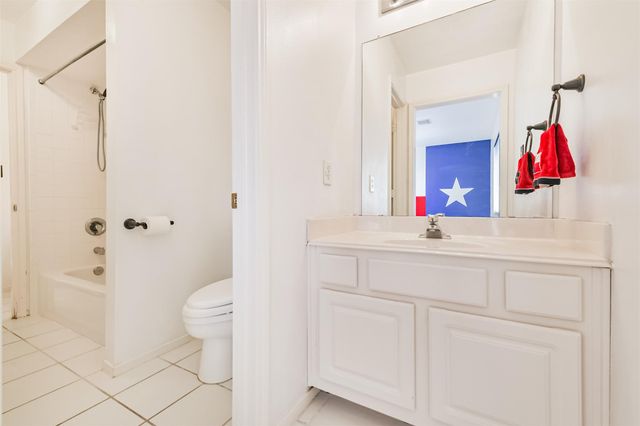 823 Hannock Glen Lane, Spring, TX 77373