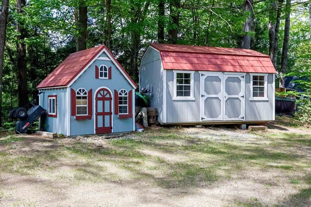 38 Canoe Run Road, Campton, NH 03223