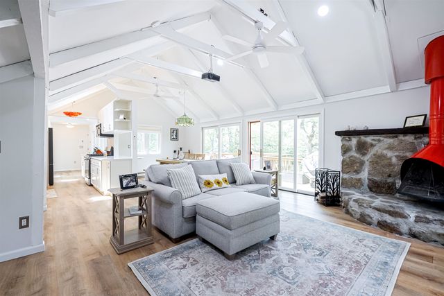 38 Canoe Run Road, Campton, NH 03223