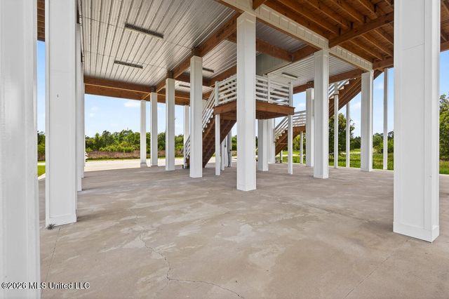 5089 Atlantis Drive, Bay Saint Louis, MS 39520