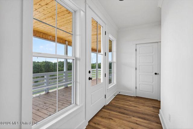 5089 Atlantis Drive, Bay Saint Louis, MS 39520