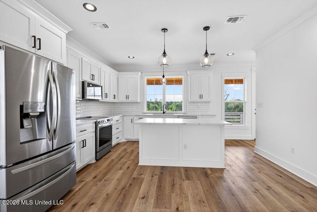 5089 Atlantis Drive, Bay Saint Louis, MS 39520