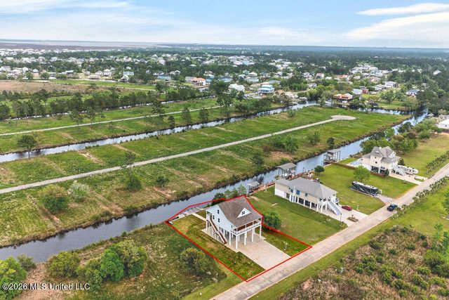 5089 Atlantis Drive, Bay Saint Louis, MS 39520