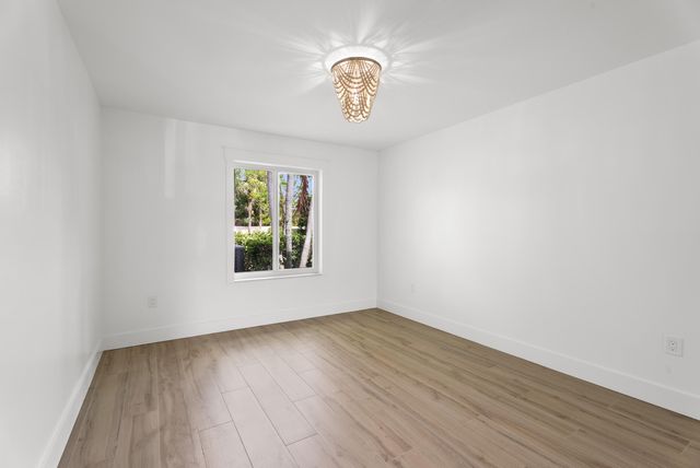 109 Harbourside Circle, Jupiter, FL 33477