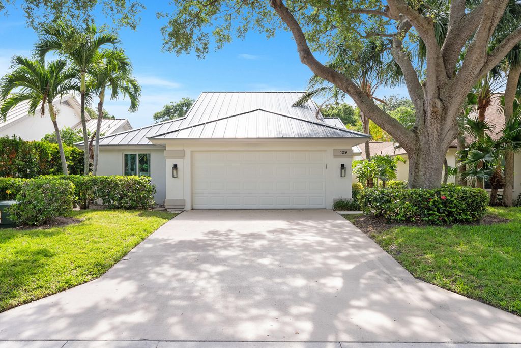 109 Harbourside Circle, Jupiter, FL 33477
