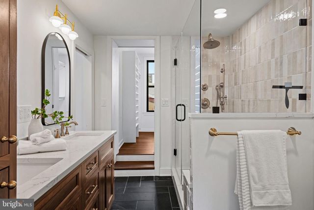 917 CATHARINE ST, Philadelphia, PA 19147