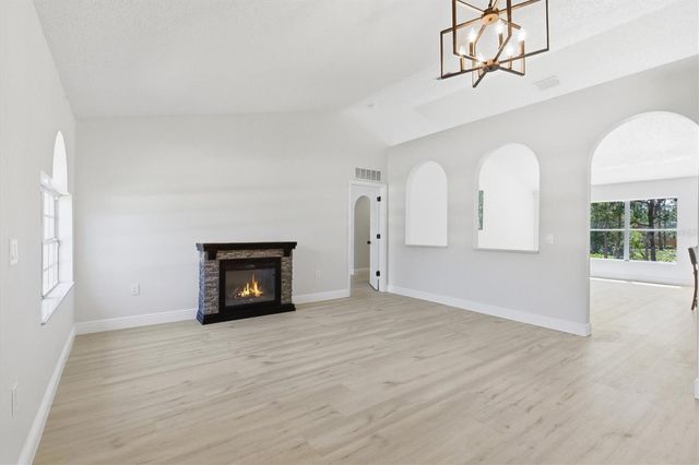 18063 PARROT ROAD, Weeki Wachee, FL 34614